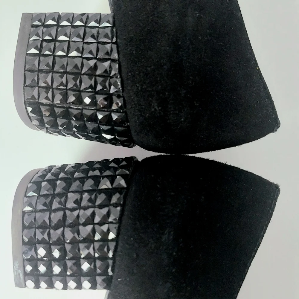 EUC Michael Kors Arabella Blk Suede Block Kitten Jeweled Heel Dress Pumps Size 7 - Picture 5 of 6